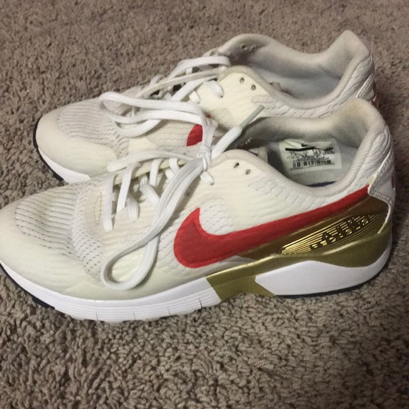 Nike air pegasus white/off white/red/gold - Picture 2 of 4